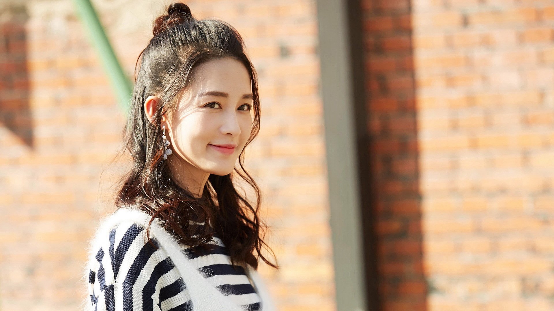 铁幕降临，新王当立，马克西单兵锁死禁区，猛龙攻防一体横扫湖人